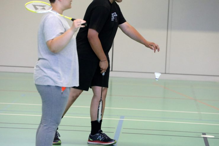 Schulsport / Am Anfang war der Purzelbaum …: Wie sich die Lage über die Jahre weiter zuspitzt 