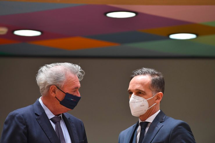 EU-Rat / Außenminister erlassen Rechtsrahmen zum Schutz der Menschenrechte nach Vorbild der USA