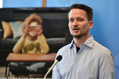 Laut Bee-Secure-Sprecher Jeff Kaufmann hat die Darstellung sexuellen Missbrauchs von minderj&auml;hrigen Kindern und Jugendlichen in den letzten Jahren enorm zugenommen im Netz