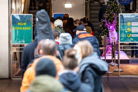 Deutschland / Ökonom im Interview: „Wirtschaftliche Belebung trotz Lockdown“