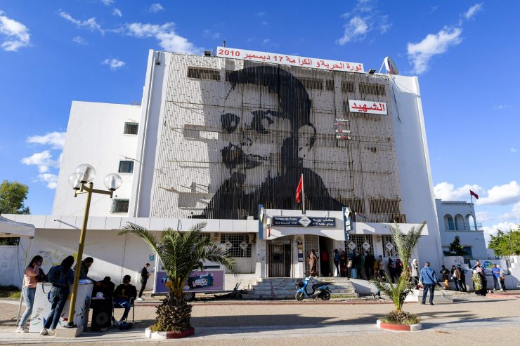 Zehn Jahre / Chaos in vielen Ländern des Arabischen Frühlings