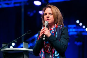 Autor reagiert auf Twitter / Corinne Cahen und der „Spiegel“-Text „Jesus hätte Oma nicht besucht“ 