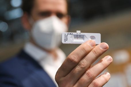 Österreich / Der dritte Lockdown wird für Testverweigerer länger dauern