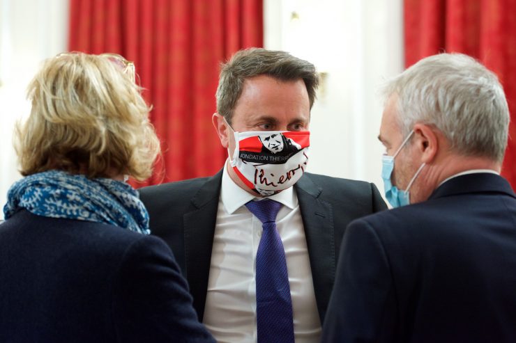 Trotz Inkohärenzen und einer Mon Chéri / Breite Mehrheit stimmt für verschärfte Covid-Regeln