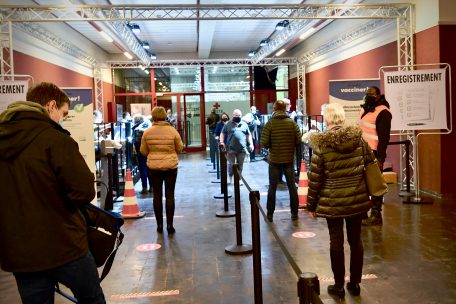 Die Impfkampagne hatte einen vielversprechenden Start: Am Montag waren alle verfügbaren Termine ausgebucht.