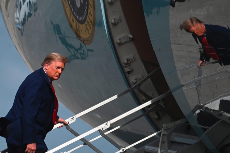 USA / Entrüstung bei Demokraten: Trump will Wahlergebnis ändern lassen