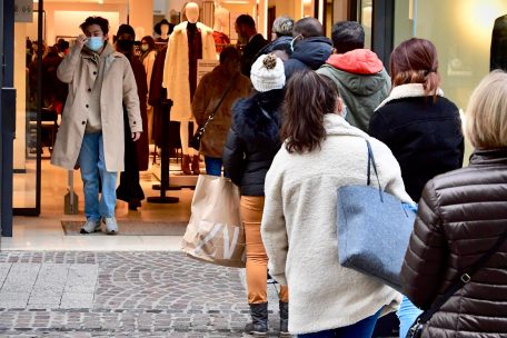 Corona-Maßnahmen / Keine Ausnahme für Geschäfte in Einkaufszentren: Gesetzestext wird angepasst