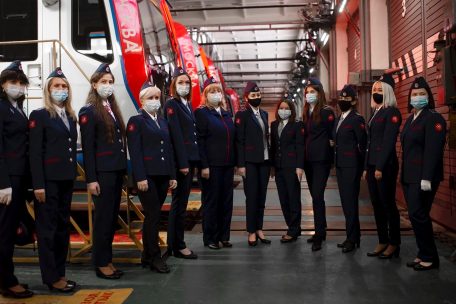 Moskaus erste Metrofahrerinnen haben sich einen langgehegten Traum erf&uuml;llt