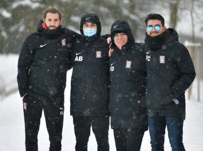 Nach der Sonne in Portugal erwartete D03 in Tschechien eine kr&auml;ftige Schneeschauer: Davide Chalmandrier (l.) und Filipe Costa (r.) profitierten gestern Nachmittag von einer kurzen Runde&nbsp;