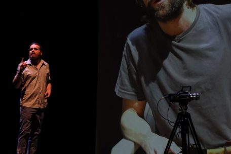 Théâtre / Un bain de sang sans fin