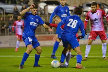 Fußball in der Pandemie / In den unteren Divisionen hat man die Hoffnung noch nicht aufgegeben