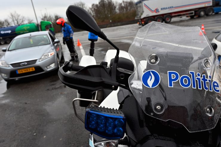 Grenzverkehr / Nicht notwendige Reisen aus und nach Belgien sind verboten