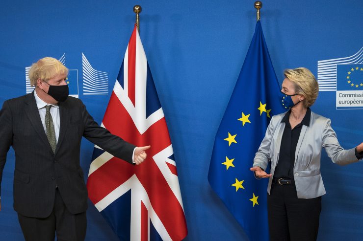 Nach Drohung von Grenzkontrollen in Irland  / Empörung über Brüssel vereint Dublin und London