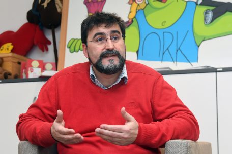 Der neue Ombudsmann im Interview / „Den Kindern wird das Recht auf Spiel, Sport und Freizeit verwehrt“