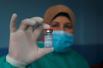 EU-Parlament / Auch die Bereitstellung von Impfstoffen für ärmere Länder stockt