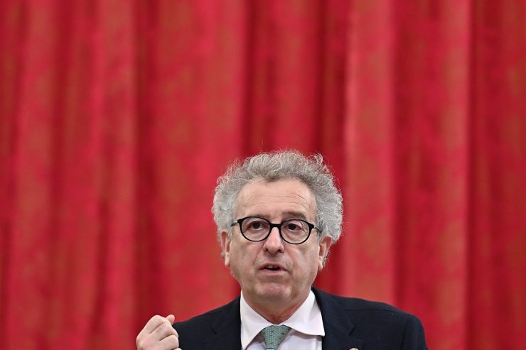 Parlament / „Touche pas à ma place financière!“