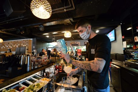 Gaststätten-Öffnung am 1. April? / Delles kann Datum nicht bestätigen