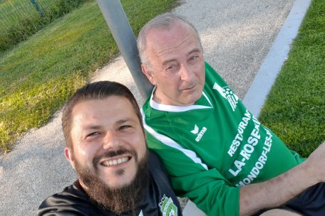 Daniel Soares (l.) und sein Vater Luis standen im vergangenen Jahr erstmals gemeinsam bei den Veteranen auf dem Platz