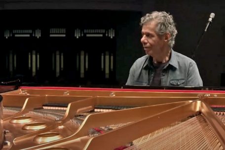 Musikwelt / Schwebende Finger, stundenlage Soli: Der Jazz-Pionier Chick Corea (79) ist tot