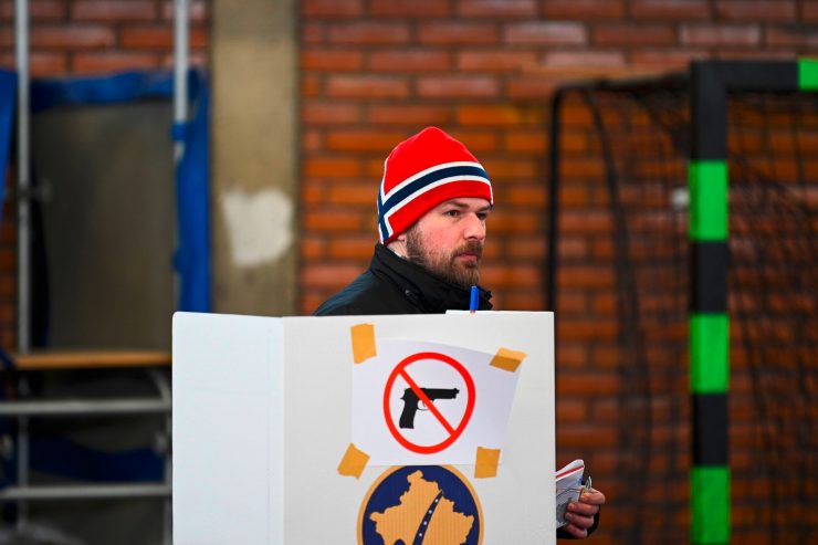 Parlamentswahl / Ex-Premier Kurti in Kosovo klar vorn – Stimmenanteil nahezu verdoppelt