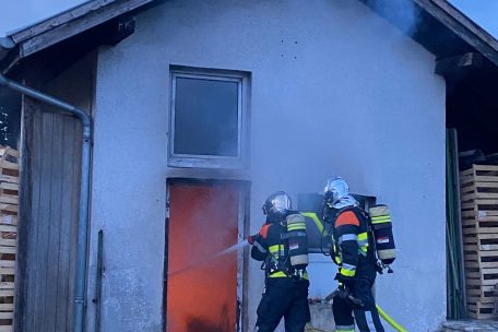 Ein Feuer brach am Sonntag in Bergem aus