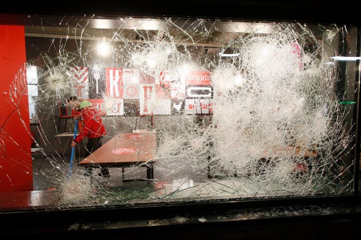 Niederlande / Gericht kippt Corona-Ausgangssperre