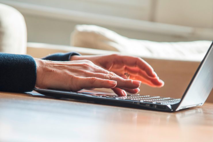 E-Skills / Regierung und „ErwuesseBildung“ bieten Kurse für Organisationen aus dem sozialen Bereich an