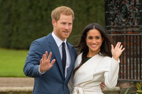 Monarchie / Buckingham-Palast: Prinz Harry und Meghan erklären finalen Rückzug