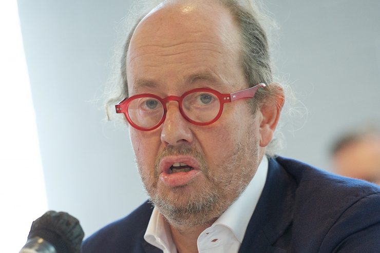 HRS-Affäre / Jean-Louis Schiltz: „Wir haben niemandem eine Impfung weggenommen“