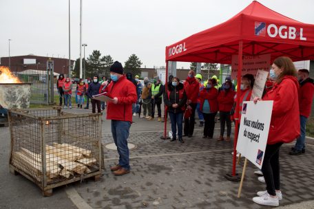 Gewerkschaftsaktion mit dem obligaten Mundschutz