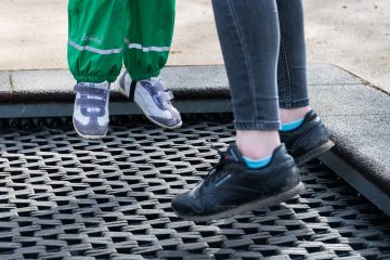 Handlungsbedarf / Wo Kinderrechte in Luxemburg mit Füßen getreten werden