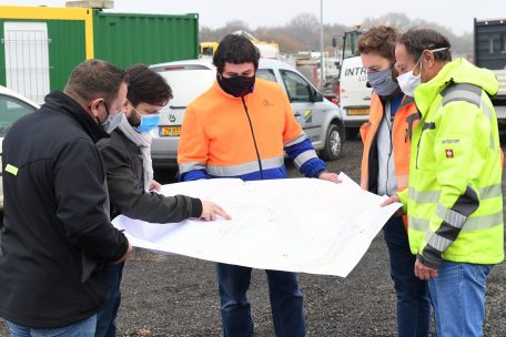Sp&auml;testens wenn zwei Meter Abstand nicht eingehalten werden k&ouml;nnen, m&uuml;ssen Masken getragen werden