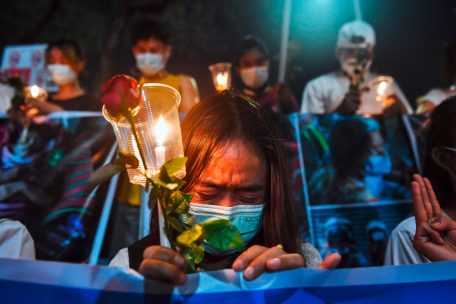 Myanmar / Burmesen trauern um ihre Toten – Proteste gehen trotz Gewalt weiter