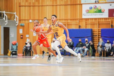 Basketball / Steinsel mit zweitem Saisonsieg