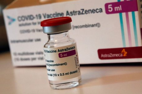 Covid-19 / EMA: Vorerst weiter von Vorteil des AstraZeneca-Impfstoffs überzeugt