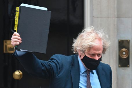 Großbritannien / Gegen die Herausforderung durch China: Johnson predigt Demokratie und freie Märkte