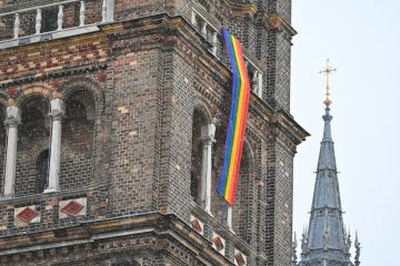 Kirche / Über 230 Theologieprofessoren protestieren gegen Segnungsverbot