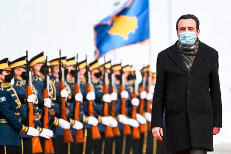 Kosovo-Rebell / Der frühere Studentenführer Albin Kurti übernimmt wieder das Ruder