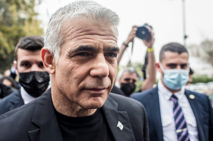 Kopf des Tages / Boxer, TV-Star, Politiker: Jair Lapid bringt Netanjahu bei Israel-Wahl in Bedrängnis