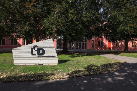 Mutmaßliche Belästigung / Zehn Schülerinnen aus Diekircher Lyzeum reichen Beweismaterial gegen Lehrer ein