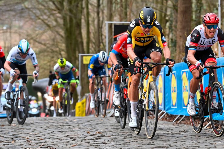 Gent-Wevelgem / Van Aerts Jubiläumssieg – Drucker weit hinten, Geniets nicht im Ziel