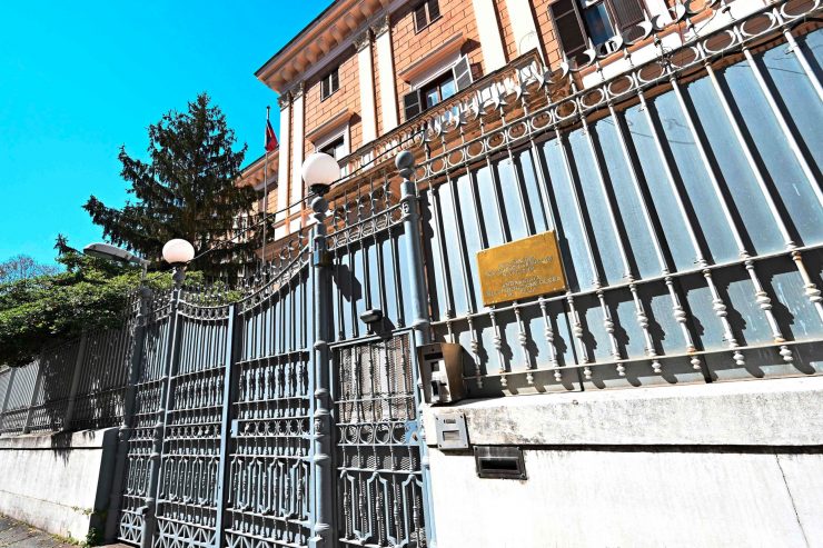 Russische Spionage in Italien / In Geldnot gibt Fregatten-Kapitän Geheimnisse für 5.000 Euro weiter