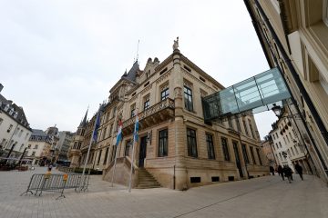 Covid-19 / Parlament beschließt Öffnung der Terrassen mit großer Mehrheit – restliche Maßnahmen werden verlängert