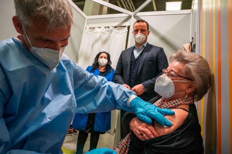 Meinung / Keine Einschränkungen mehr für Geimpfte in Deutschland