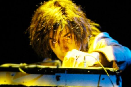 Musikalischer Trip / Jean-Michel Jarre setzt Amazonas-Fotos in elektronische Musik um