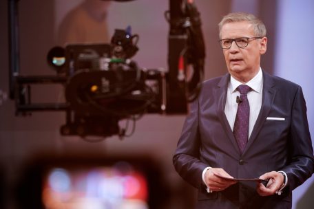 Erkrankter Moderator / Günther Jauch: Ich lasse mich impfen - egal mit welchem Impfstoff