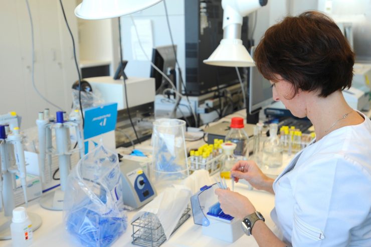 Britische Studie / Probanden sollen sich für 5.770 Euro erneut mit dem Corona-Virus anstecken lassen