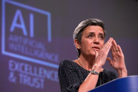 EU-Kommission / Weltweit erster Rechtsrahmen für Künstliche Intelligenz vorgelegt