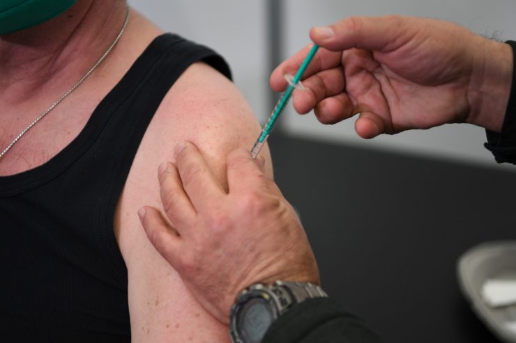 Luxemburg / Regierung ist bereit, über bevorzugte Impfung bestimmter Berufsgruppen zu reden