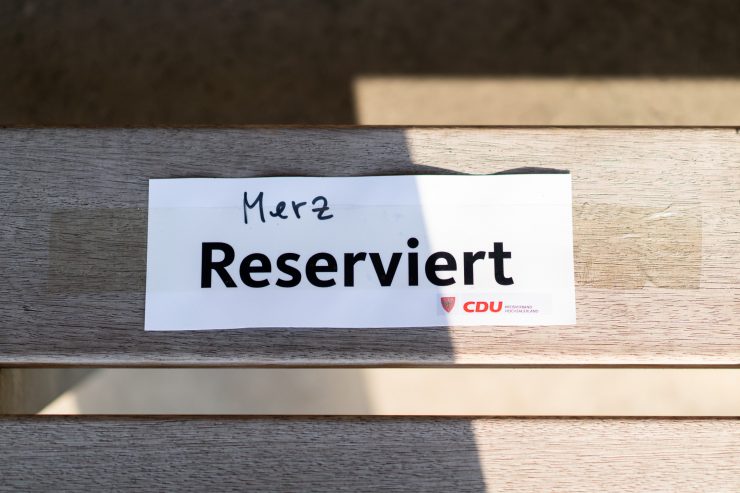 Deutschland / Merz soll ins Team von Laschet – der Kanzlerkandidat setzt auf seine bewährte Strategie